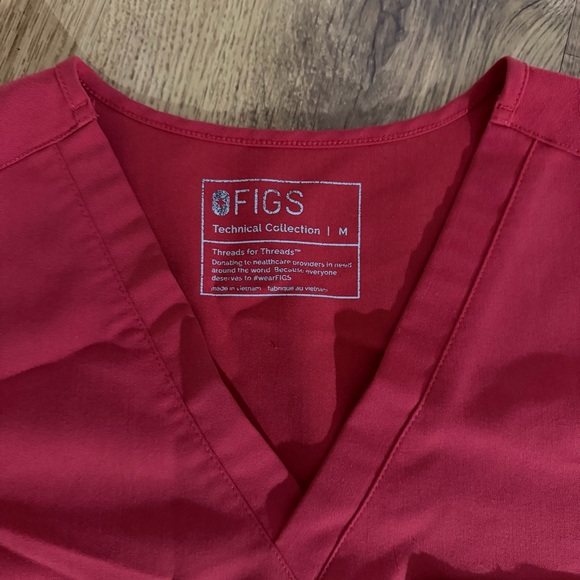 Neon Red Figs Scrub Set - Size Medium - Picture 3 of 8